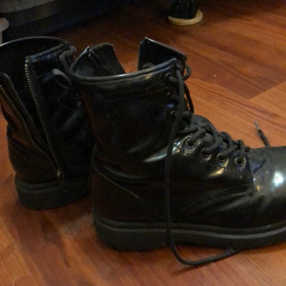 Mossimo black combat boot